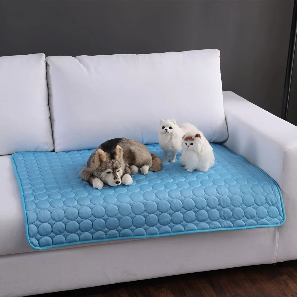 Cooling mat for pets