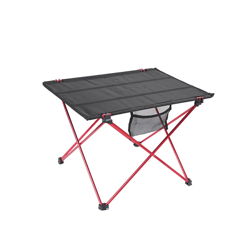 Foldable outdoor camping table