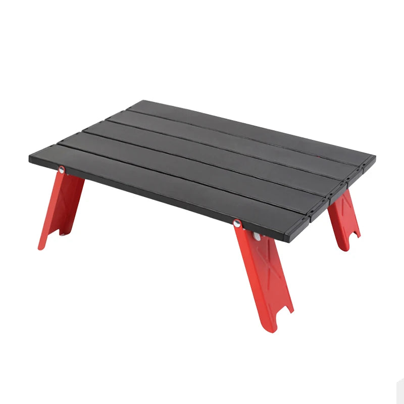 Mini camping table made of aluminum