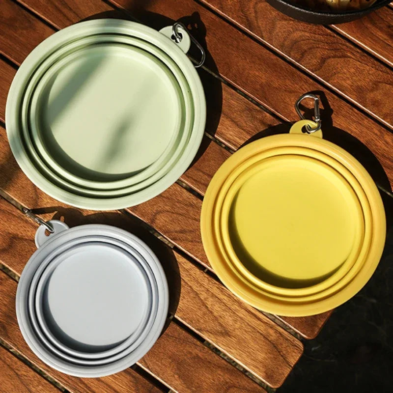 Foldable pet silicone bowl with carabiner (350ml, 650ml, 1000ml)