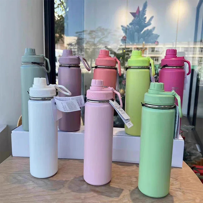 Stainless steel insulated drinking bottle 710 ml