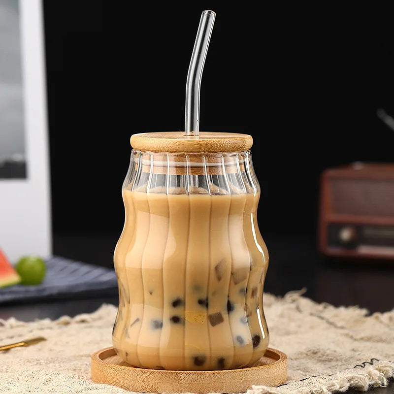 Drinking glass with wave shape, lid &amp; straw (400ml)
