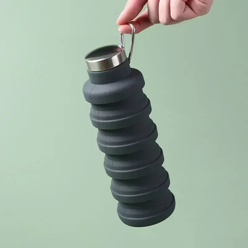 Foldable silicone drinking bottle